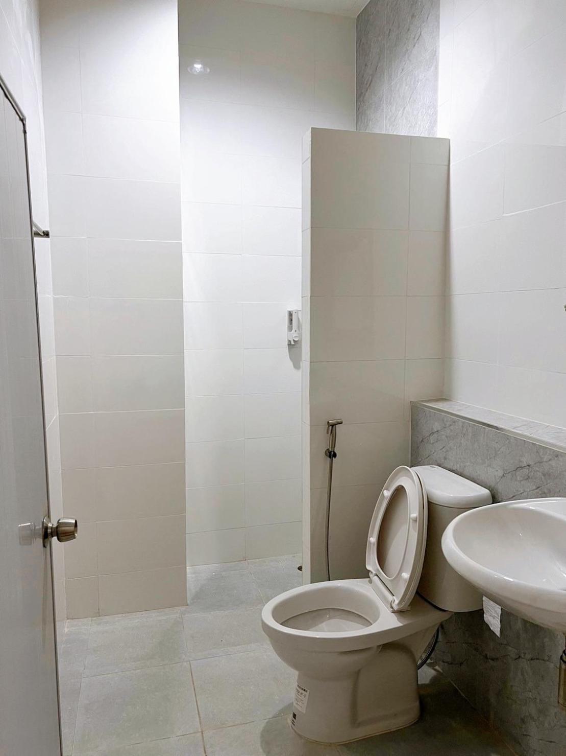 Tokyo Hotel Nakhonratchasima Dış mekan fotoğraf